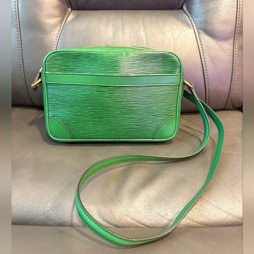 Louis Vuitton Green Epi Crossbody Bag